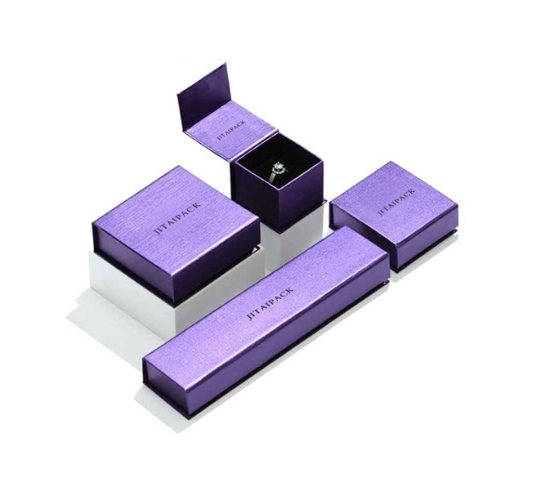 Magnetic Jewelry Packing Box