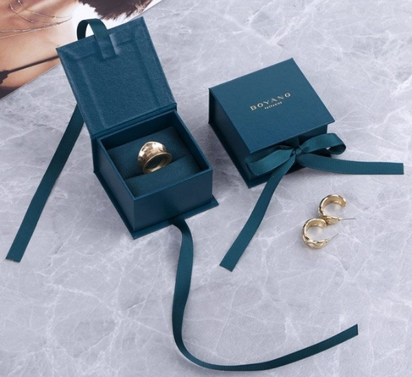Jewelry Ribbon Box